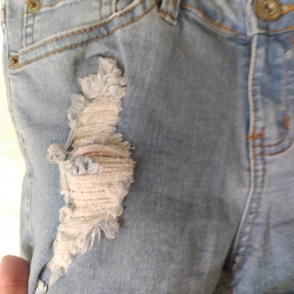American Blue Premium Distressed Denim Rip Shorts - Picture 3 of 7